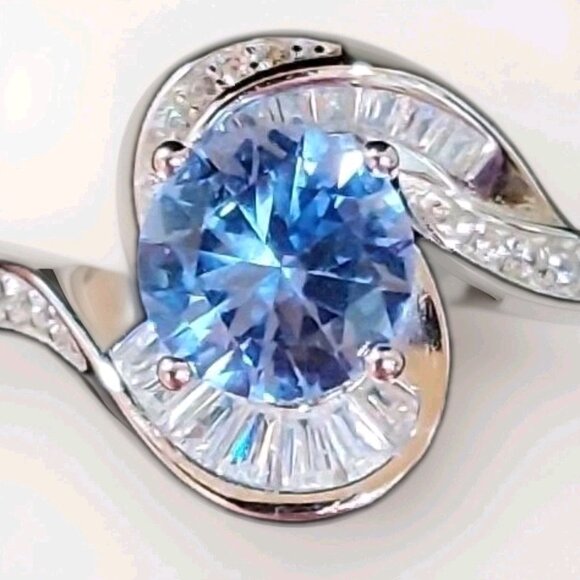 Sterling Silver Lab Created 2.0 CT Aquamarine Swirl Ring with Diamonds - Picture 4 of 10